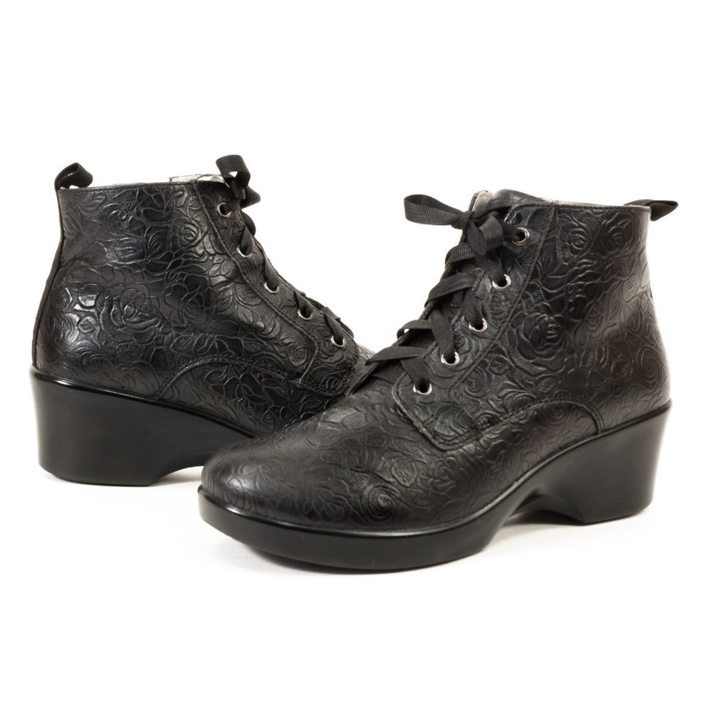 *** SOLD *** ALEGRIA Eliza Tooled Leather Platform Wedge Heel Ankle Boots